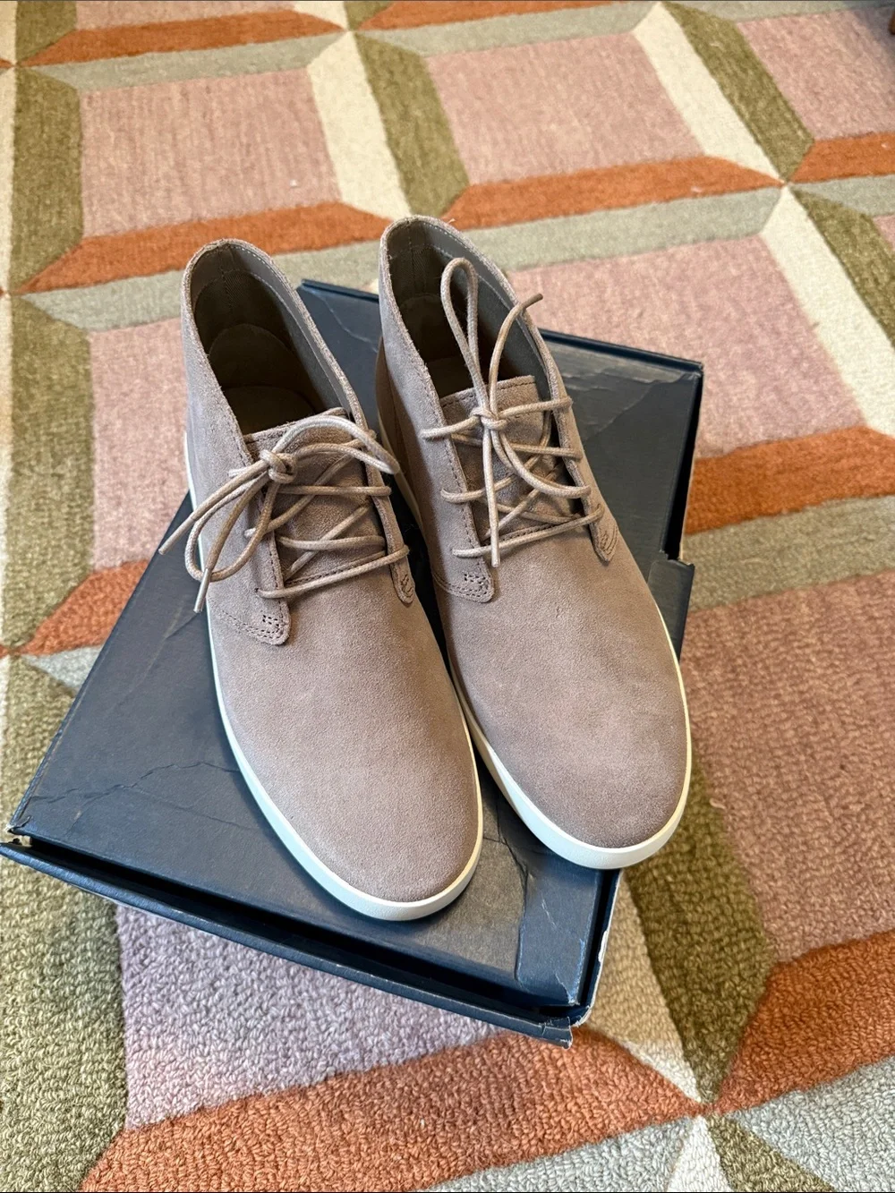 Men's Taupe Suede Lace-Up Chukka Sneakers